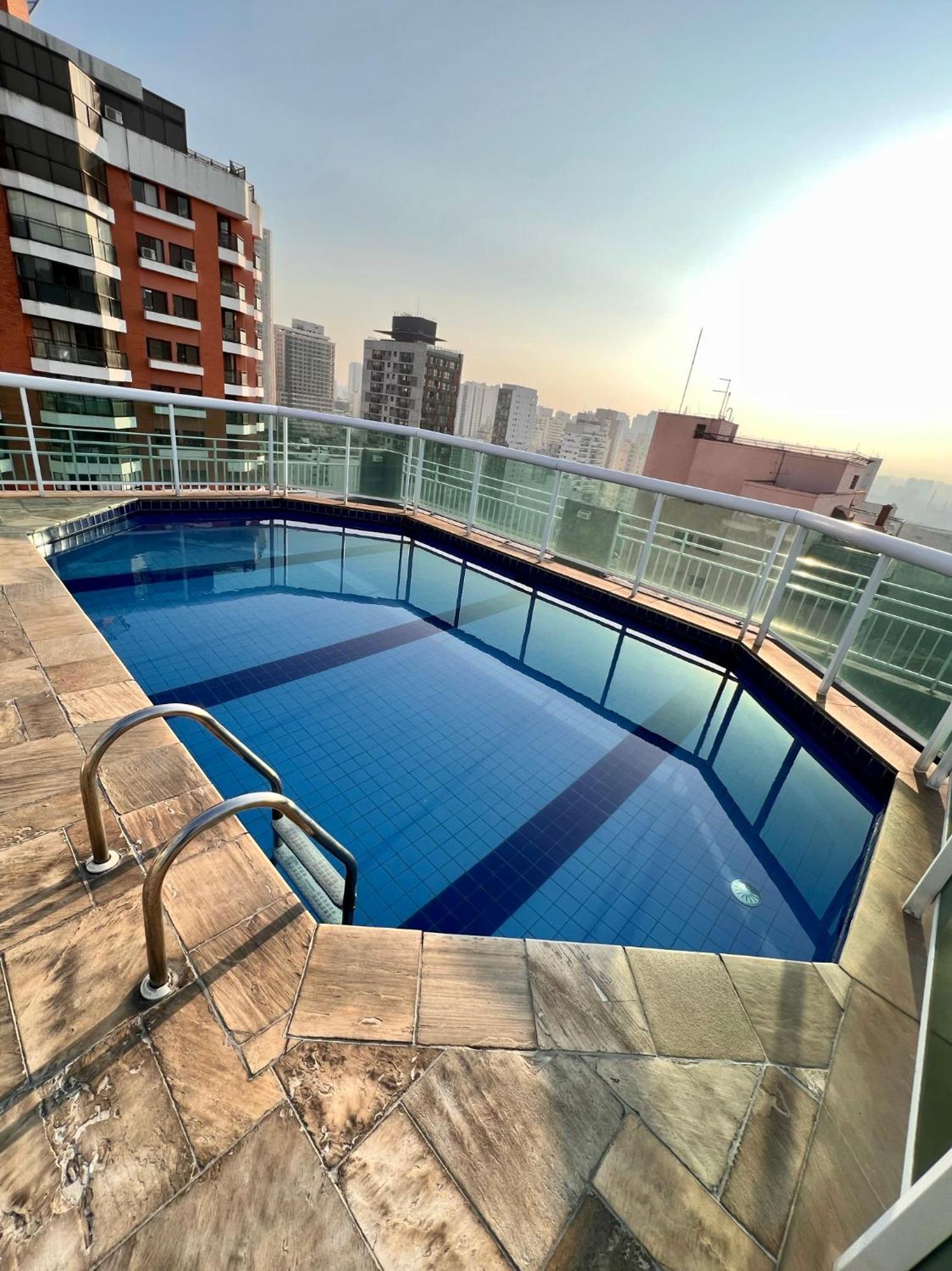 Unu Allianz Apartamento *